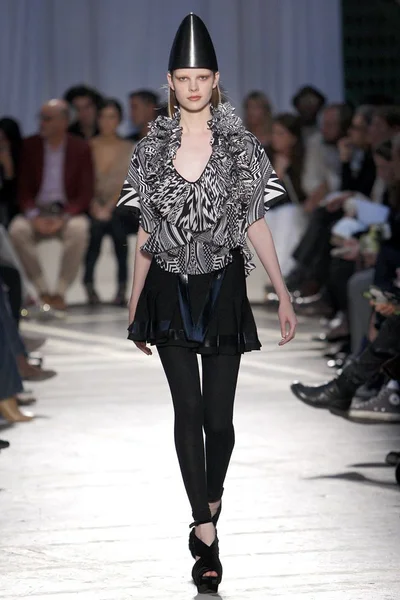 Look 42